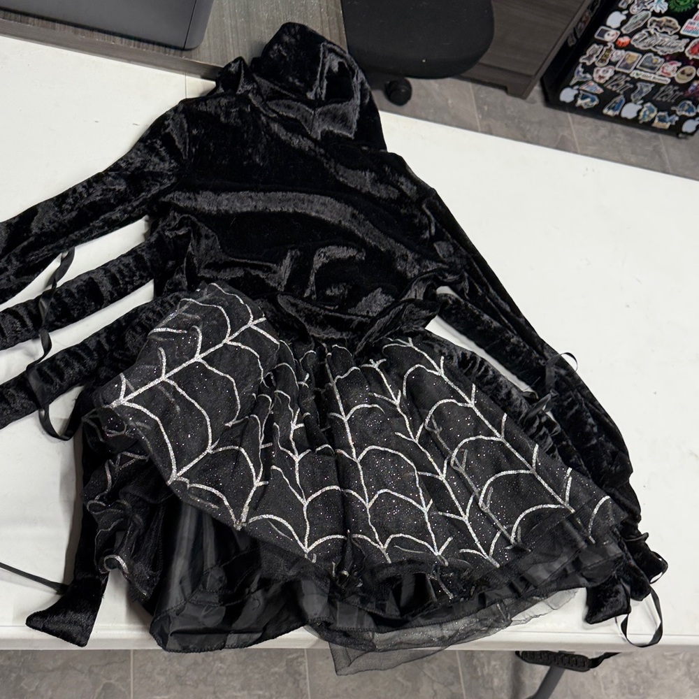 Spider Web Black Kids Costume - Picture 5 of 5